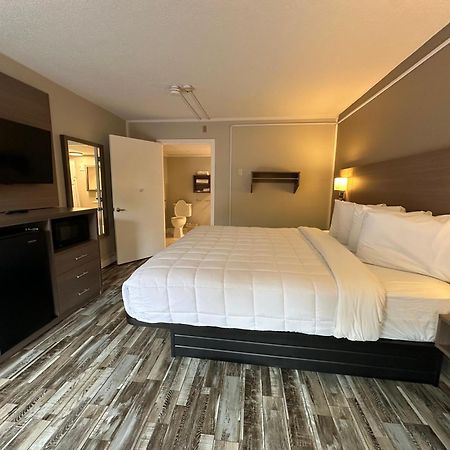 Whalers Inn And Suites Ню Бедфорд Екстериор снимка