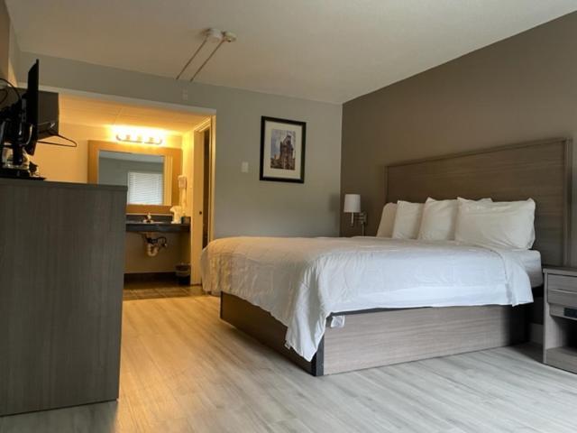 Whalers Inn And Suites Ню Бедфорд Екстериор снимка