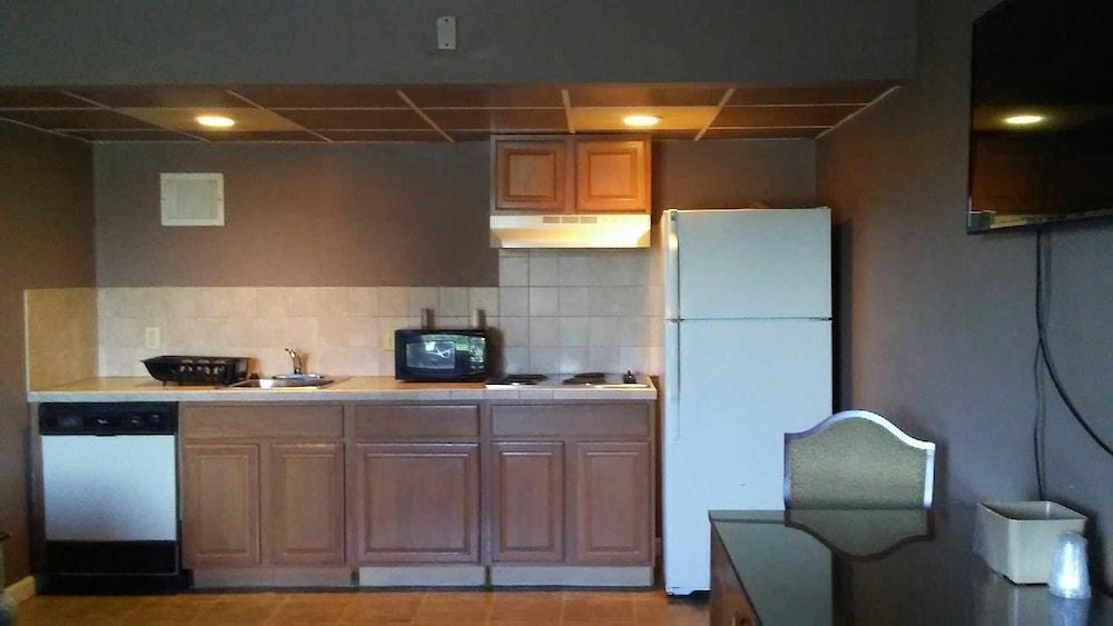 Whalers Inn And Suites Ню Бедфорд Екстериор снимка