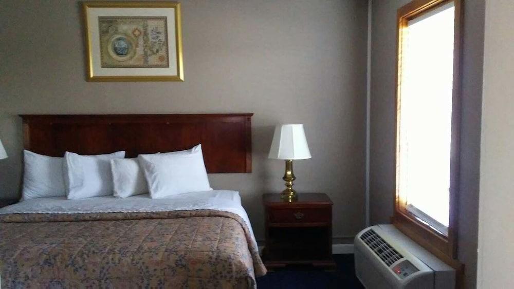 Whalers Inn And Suites Ню Бедфорд Екстериор снимка